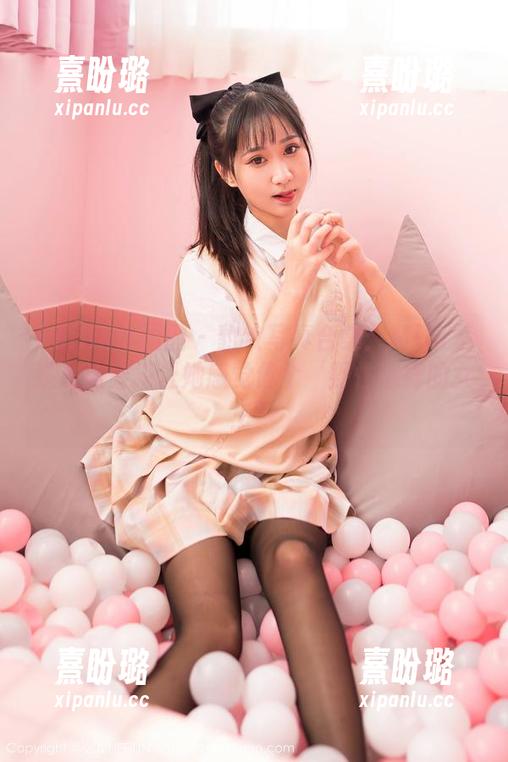 Feilin嗲囡囡-Milk楚楚 Feilin嗲囡囡 - 豹纹写真合集:Milk楚楚说这穿搭让她感觉像个‘野性恣肆的女王’