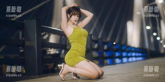 Tina很妖孽呀 看Tina很妖孽呀泳衣最新图片,更新不停,想问问她的换衣服速度是怎么炼成的?