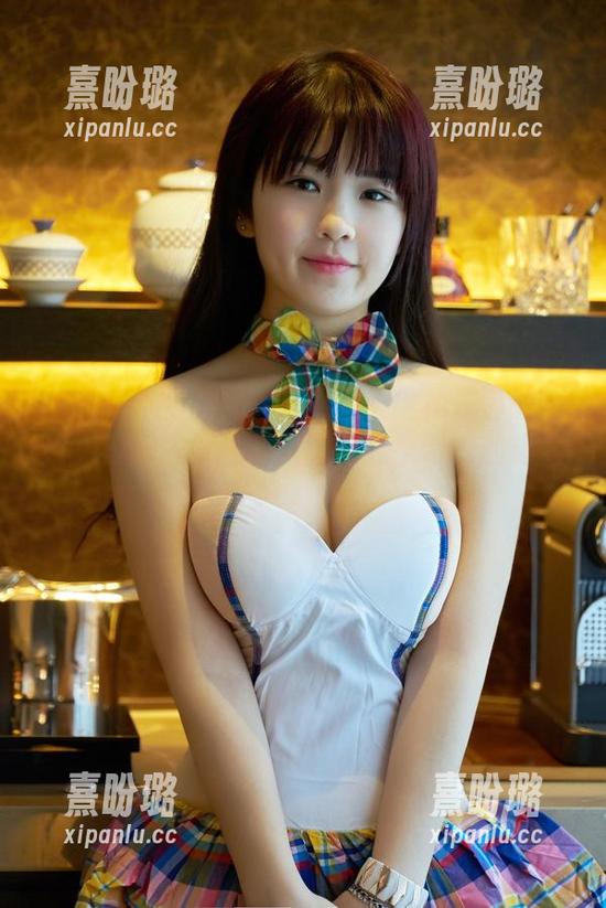 TuiGirl推女郎-王馨瑶 TuiGirl推女郎 - 天津的天空是灰色的?不,是王馨瑶的灰丝图集分享带来的错觉!