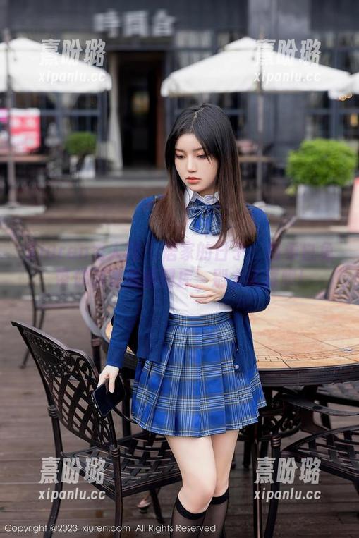 Xiuren秀人网-西希白兔 Xiuren秀人网 - 居家的日子:西希白兔带你游览最新图库,别太认真哦!