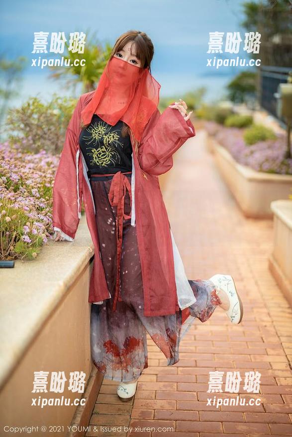 YouMi尤蜜荟 - 艾静香：在水手服里悠然自得，仿佛在海边度假