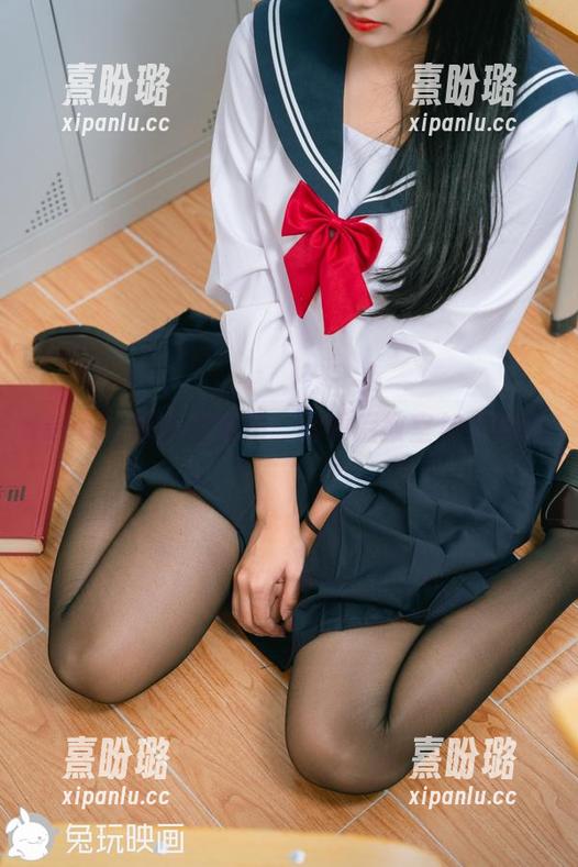 lovely呆玄 lovely呆玄的私拍:给课后教室加点辣味