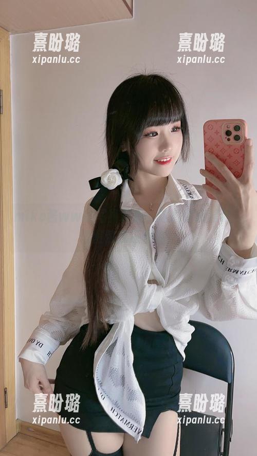 miko酱ww miko酱ww的写真作品,这剧情感够浓,但图包我还想追!
