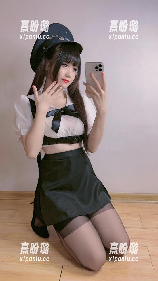 miko酱ww 私拍秀:miko酱ww的白色,竟然让我痴迷到想用白色笔记本做翻拍