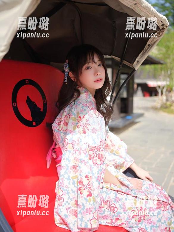 谁说泳装不能cos？wuyo(우요)就把两者合二为一了，果然眼光独特。