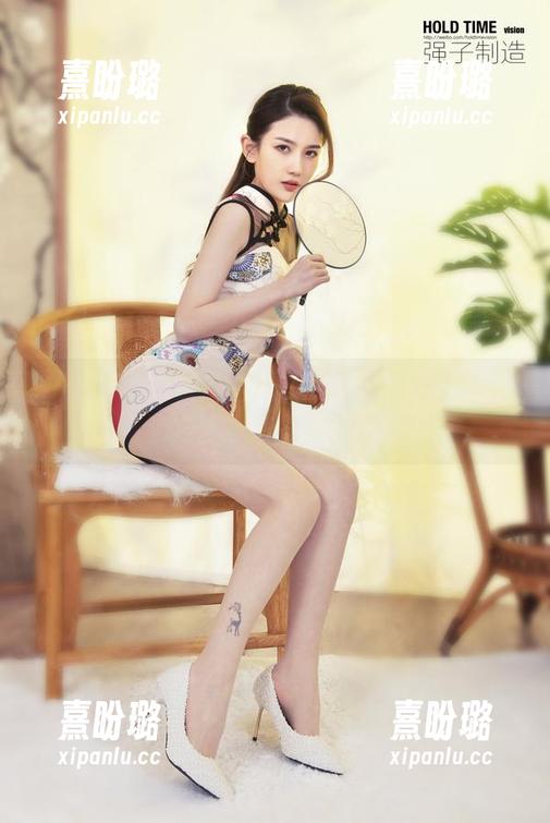 丽柜-甜甜 丽柜 - 黑丝图包:从甜甜的写真看起来,突然对装扮有了新的理解?