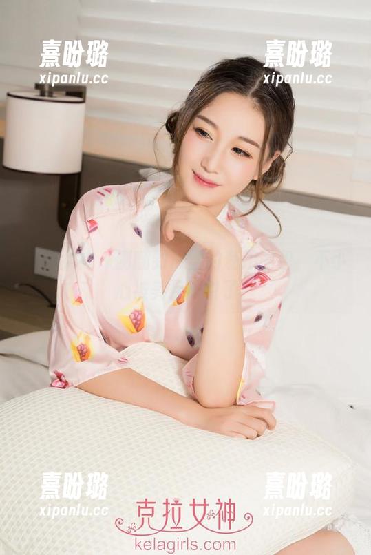 克拉女神 - 刚翻到凌雪的私拍图包，不小心被美足吸引了！