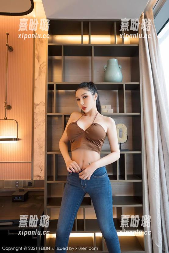 嗲囡囡 - 梦小楠小夜猫的红裙——一场关于裙摆和微风的无声对话