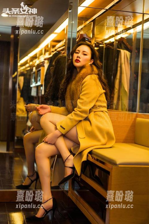 头条女神-美纳子 头条女神 - 幽默推荐美纳子的短裤套图,穿上短裤,就是要让小腿儿也勇敢出门!