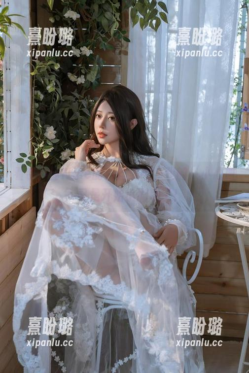 看奈汐酱Nice的白丝美图，我的‘小心脏’又是开始小剧场了！