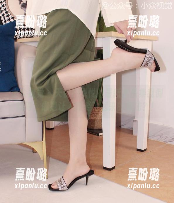 小众视觉-悦悦 小众视觉 - 天使?悦悦的最新作品集我倒觉得,像是让人想要飞起来的魔法?!
