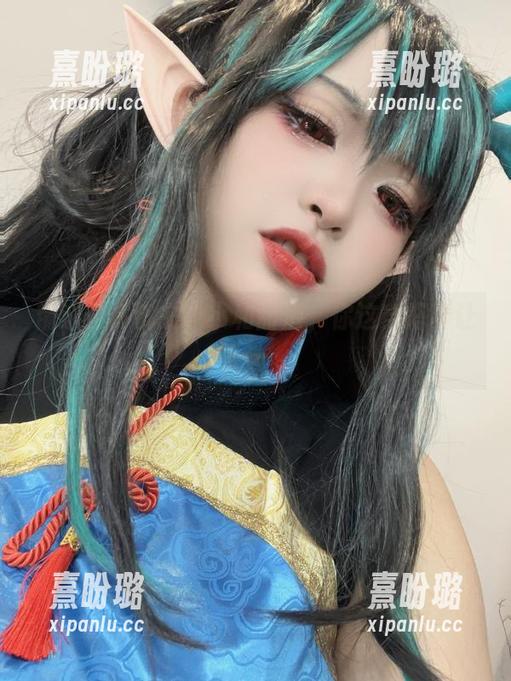 精选四件皮衣，小和甜酒，你这穿搭真让人迷。