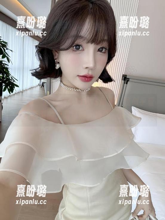 徐莉芝 微密圈 - 在徐莉芝的双马尾里,我似乎看到了萌系的无限可能,原图一探究竟!