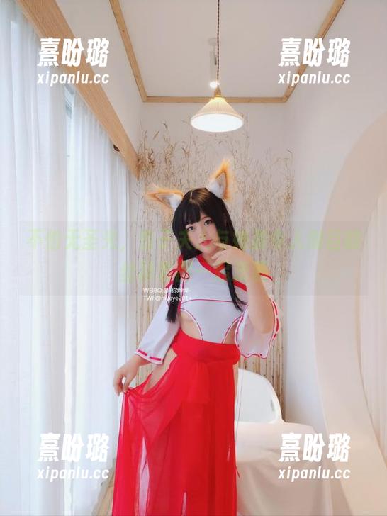 杏子夫人 不怕无圣光,杏子夫人与她那令人侧目的丝袜套图一起潇洒