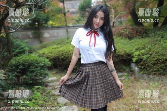 模范学院 - 沐浴在美丽中，陈怡曼原图下载指南，可别掉进水里哦！