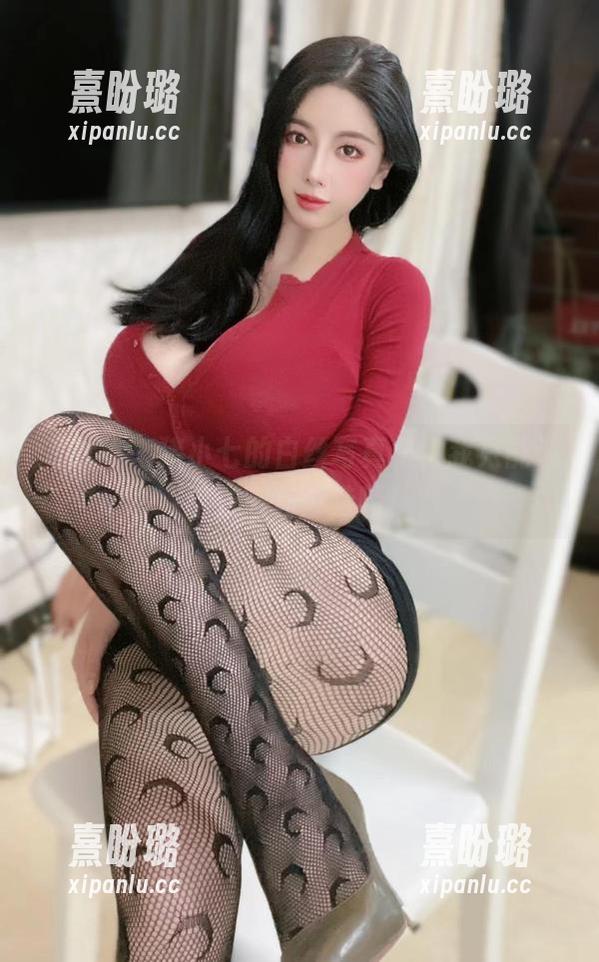 猪小七 微密圈 - 猪小七的白丝写真集,我只能说这衣服真会选啊!