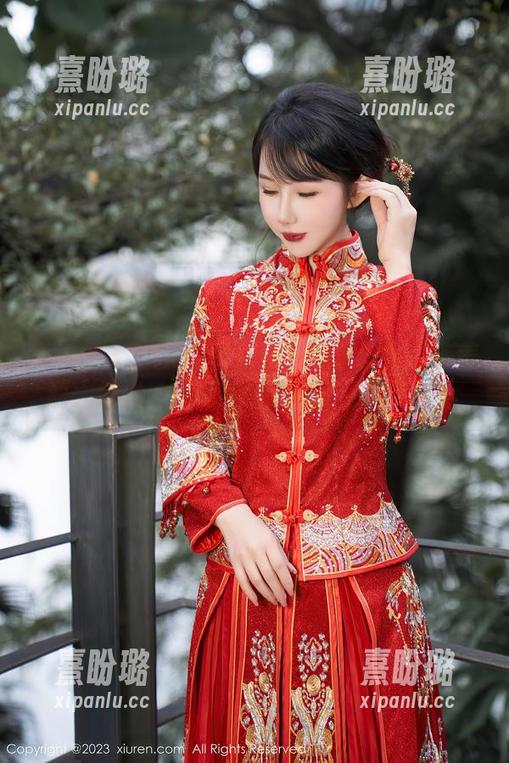 秀人网 - FoxYini孟狐狸图集：牛仔裤美丽大挑战，看她如何让裤子‘跳舞‘！