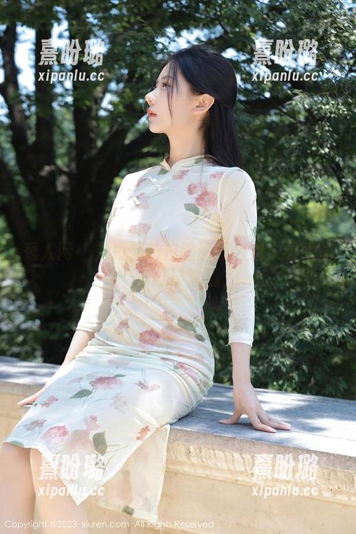 秀人网 - 刘婷婷的校服原图合集：看她如何打破常规