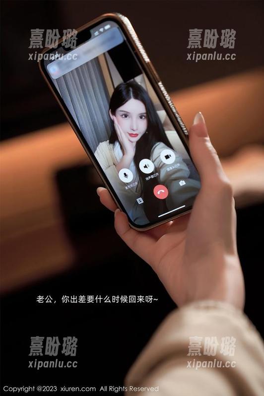 秀人网-安然anran 秀人网 - 安然anran与奶牛的轻松日常—精选图片另一种生活方式
