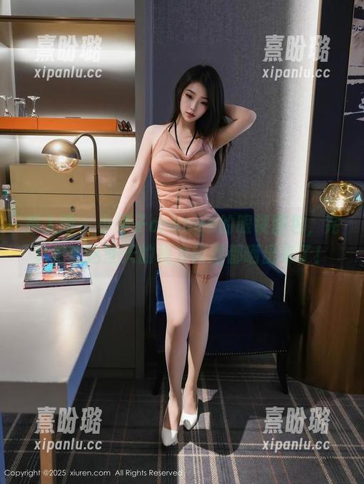 秀人网-小橘子orange 秀人网 - 小橘子orange的眼镜图包,完美把我这些天的视力问题都晒出来了!