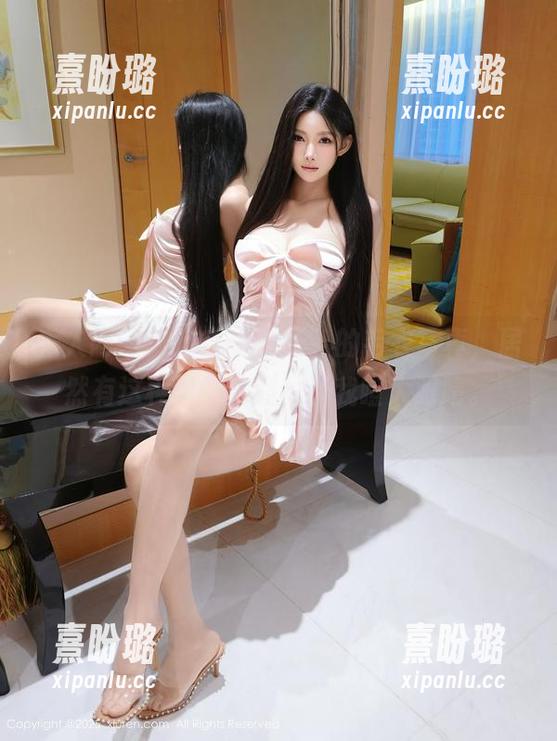 秀人网-麻吉小兔子 秀人网 - “麻吉小兔子”的毛衣写真,居然有这种风格?照片让我瞪大眼睛。