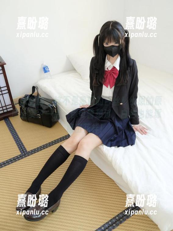 紧急企划-小恩 紧急企划 - 这不是普通的白丝!小恩的原图证实了一点:你可曾想过,白色也能琢磨出花样!
