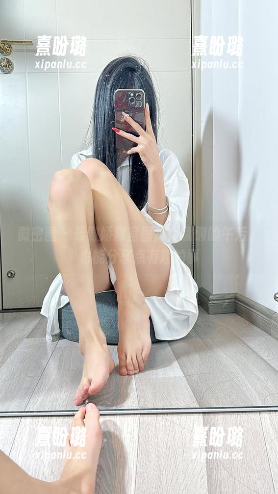 聂傲娇 微密圈 - 聂傲娇教室图库:慵懒的午后,也能分享点有趣的事