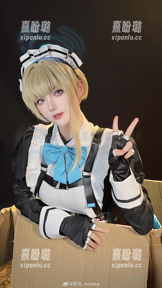 花兮_honoka 花兮_honoka的图库里藏着一丝俏皮,清纯得让人想下载!
