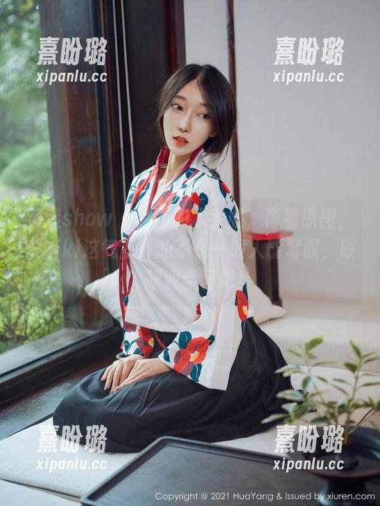 花漾show-宋kiki 花漾show - 独特的水手服,再看原图,宋kiki这气质真的不是一般人能驾驭,唉,跟我学习吧!