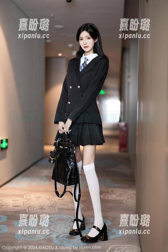 语画界 - 沉迷于沐若昕的体操服网盘写真，明天的我还是洗洗睡吧！