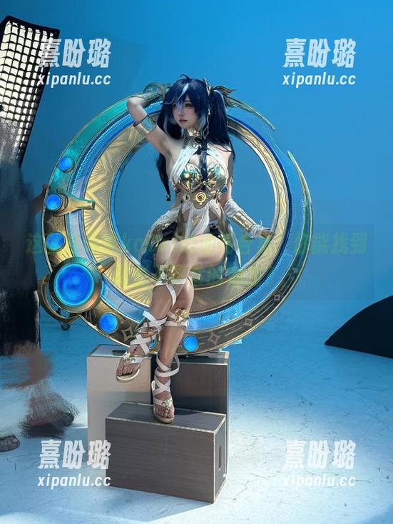 阿薰kaOri 这就是阿薰kaOri的油亮合集,你能找到哪些不寻常的地方?