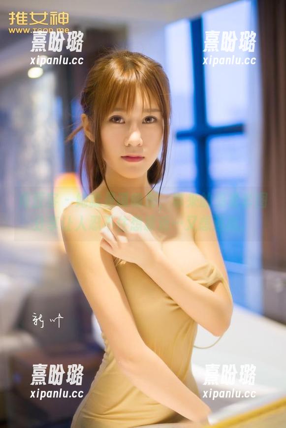 青豆客-谭晓彤 青豆客 - 她就是谭晓彤,带来的温柔套图分享让人忍不住想靠近…又想远离。