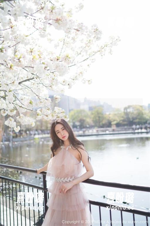 魅妍社-芝芝Booty 魅妍社 - 空姐写真外加芝芝Booty的俏皮:制服诱惑,谁忍得住?